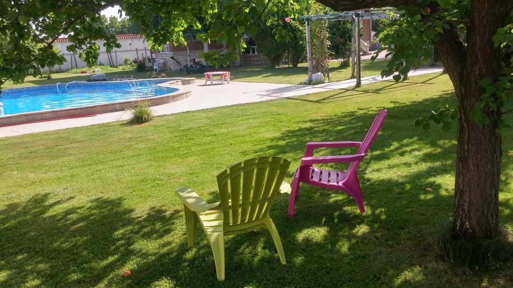 Galeria In The Garden Hotell Plovdiv Eksteriør bilde